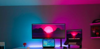 How to Choose a Computer Desk simple computer table